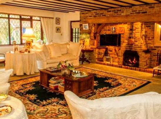 Tudor Place Bed and Breakfast Winnersh Eksteriør billede